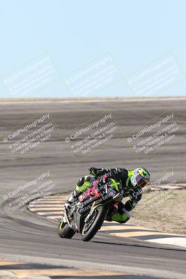 media/Jan-15-2026-Racers Edge (Thu) [[dfebeb70ab]]/3-B Group/Session 2 (Bowl Exit)/